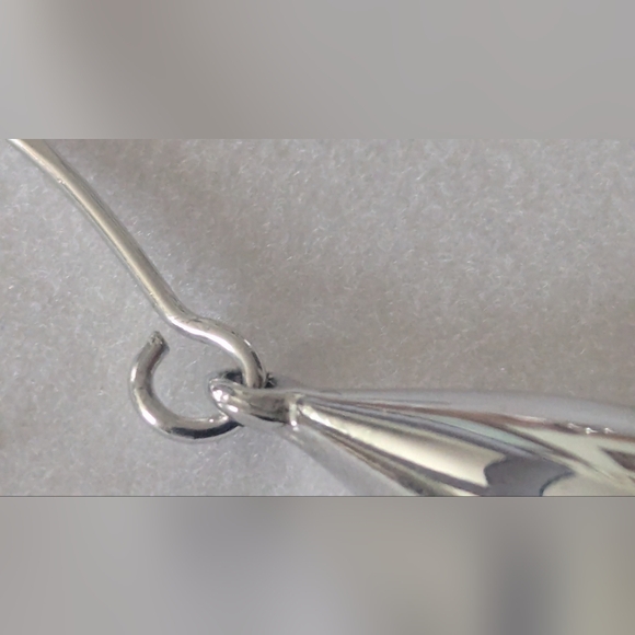 925 CFJ Thai Sterling Silver Teardrop Earrings. Length 2.25" - Picture 9 of 12